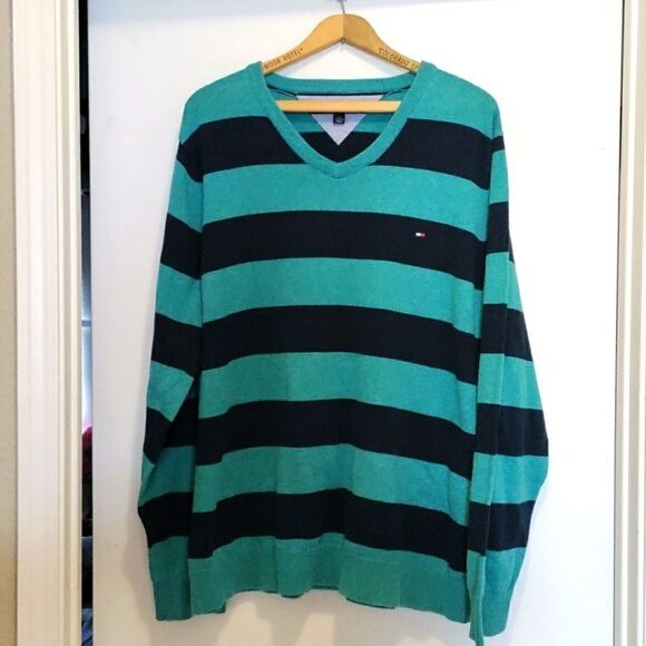 Vintage Tommy Hilfiger Sweater - Picture 1 of 4